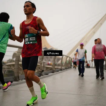 Runner Photo 8544395