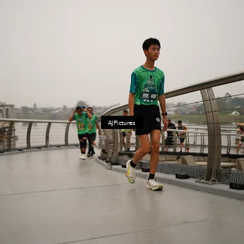 Runner Photo 8544473