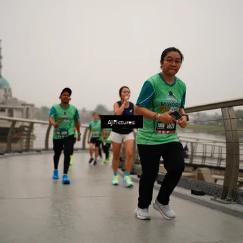 Runner Photo 8544474