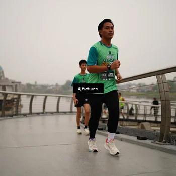 Runner Photo 8544475