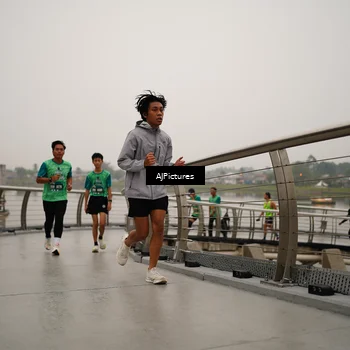 Runner Photo 8544476