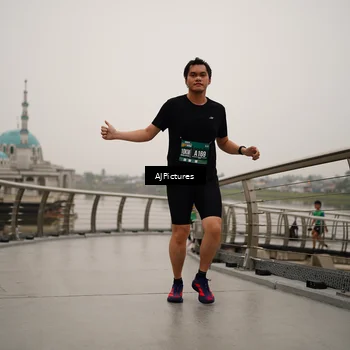 Runner Photo 8544491