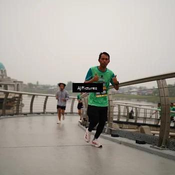 Runner Photo 8544493