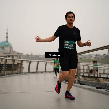 Runner Photo 8544499