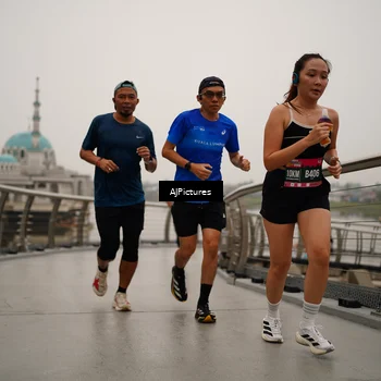 Runner Photo 8544504