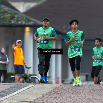 Runner Photo 8544528