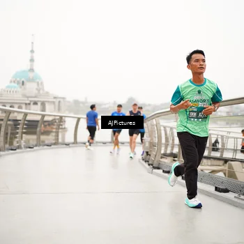Runner Photo 8544532