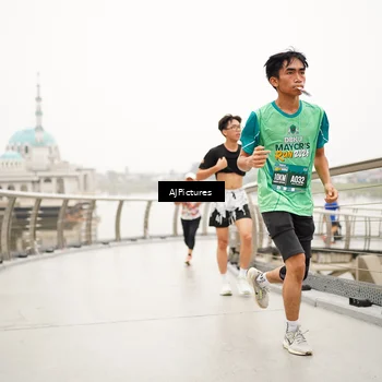 Runner Photo 8544535