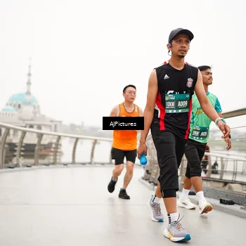 Runner Photo 8544543