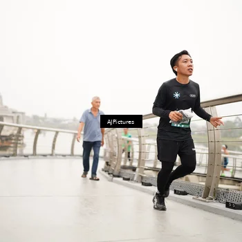 Runner Photo 8544549