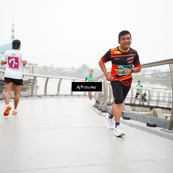 Runner Photo 8544551