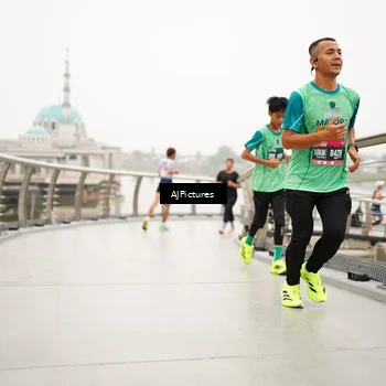 Runner Photo 8544572