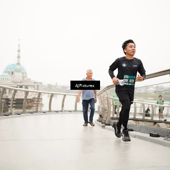 Runner Photo 8544576