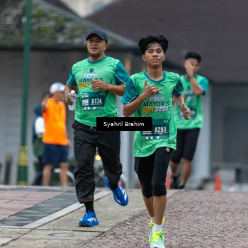 Runner Photo 8544611