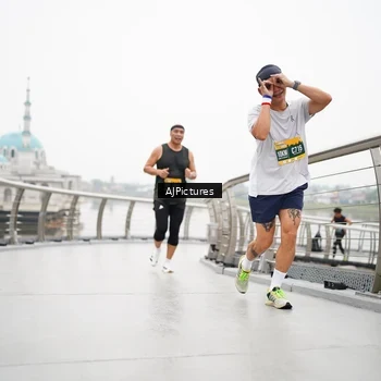 Runner Photo 8544613