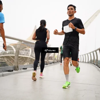 Runner Photo 8544641