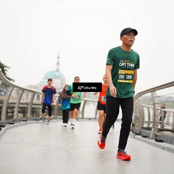 Runner Photo 8544643