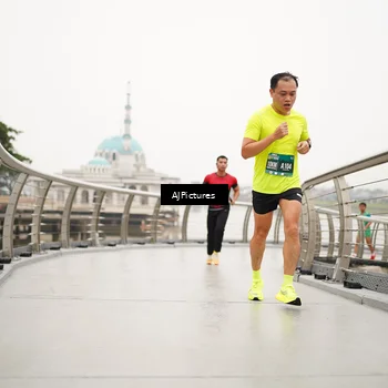 Runner Photo 8544653