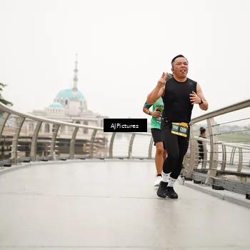 Runner Photo 8544663