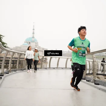 Runner Photo 8544673