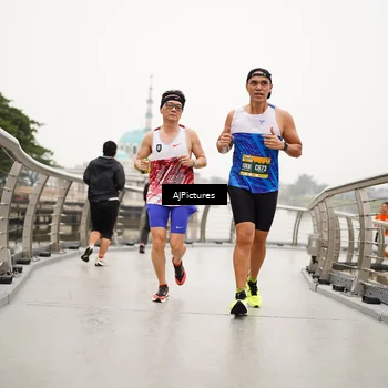 Runner Photo 8544684