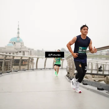 Runner Photo 8544701