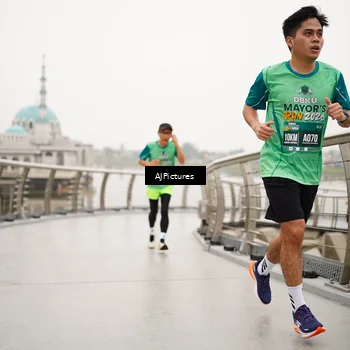 Runner Photo 8544705