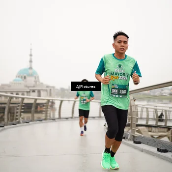 Runner Photo 8544709