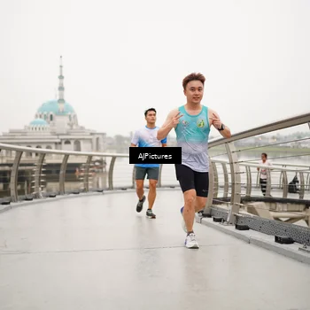 Runner Photo 8544752