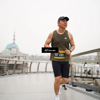 Runner Photo 8544756