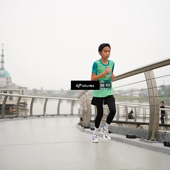 Runner Photo 8544765