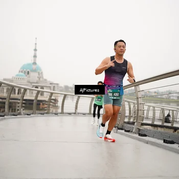 Runner Photo 8544779