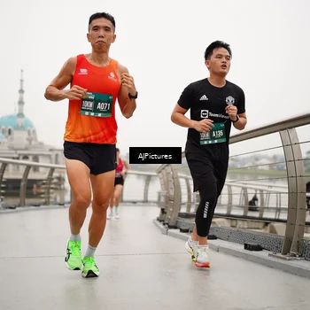 Runner Photo 8544787