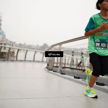 Runner Photo 8544799