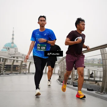 Runner Photo 8544846