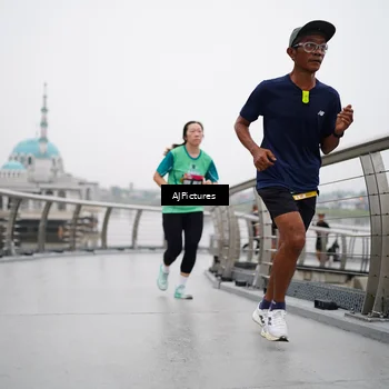 Runner Photo 8544851