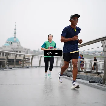 Runner Photo 8544853