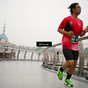 Runner Photo 8544872