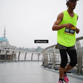 Runner Photo 8544891