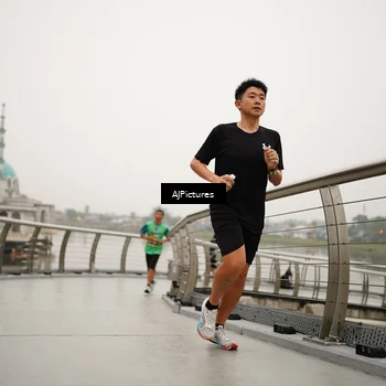 Runner Photo 8544894