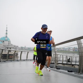Runner Photo 8544904