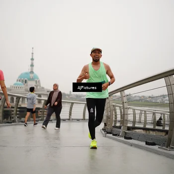 Runner Photo 8544933