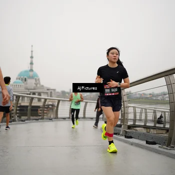 Runner Photo 8544937