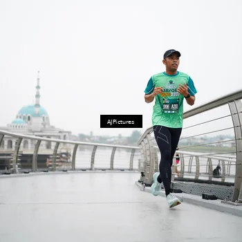 Runner Photo 8544993