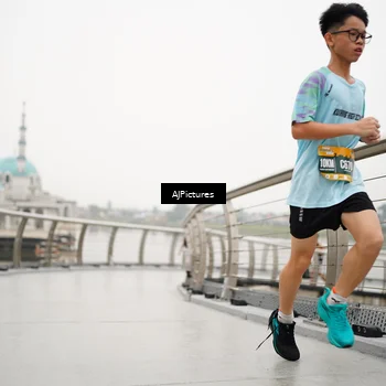 Runner Photo 8545008