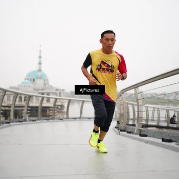 Runner Photo 8545039