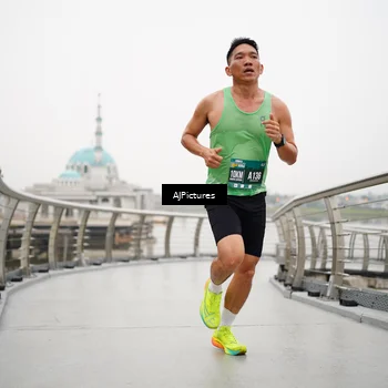 Runner Photo 8545044