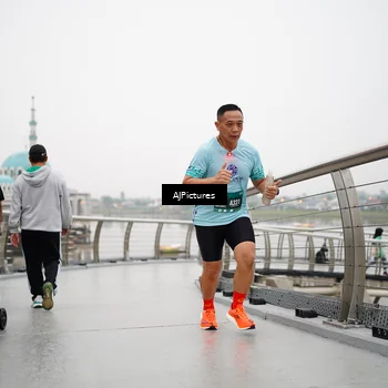 Runner Photo 8545055