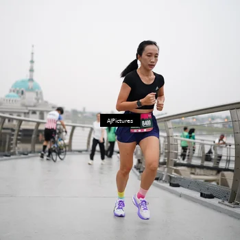 Runner Photo 8545056