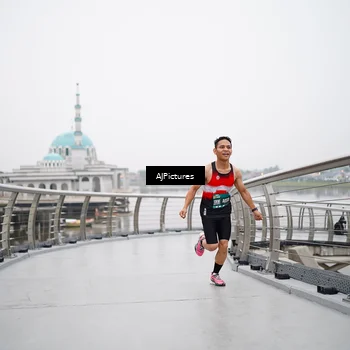 Runner Photo 8545074